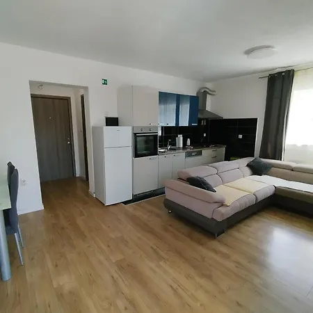 Tina Apartamento Trogir