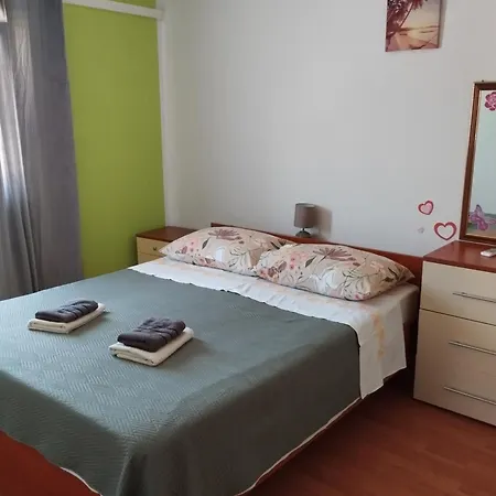 Apartamento Tina *