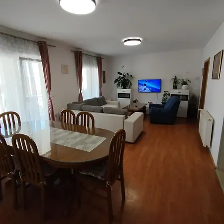 Apartamento Tina Trogir