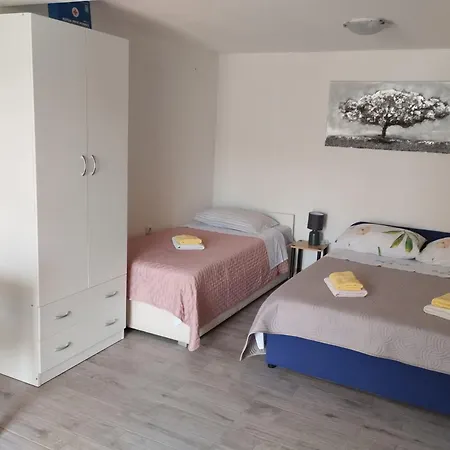Tina Apartamento Trogir