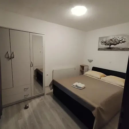 Apartment Tina *