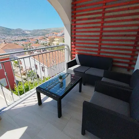 Apartment Tina Trogir