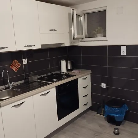 Tina Apartment *