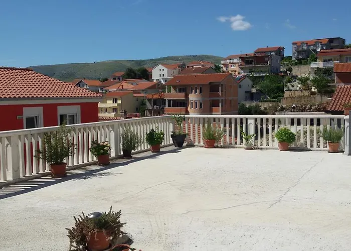 Tina * Trogir